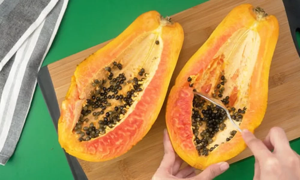 How much papaya seeds should I eat per day