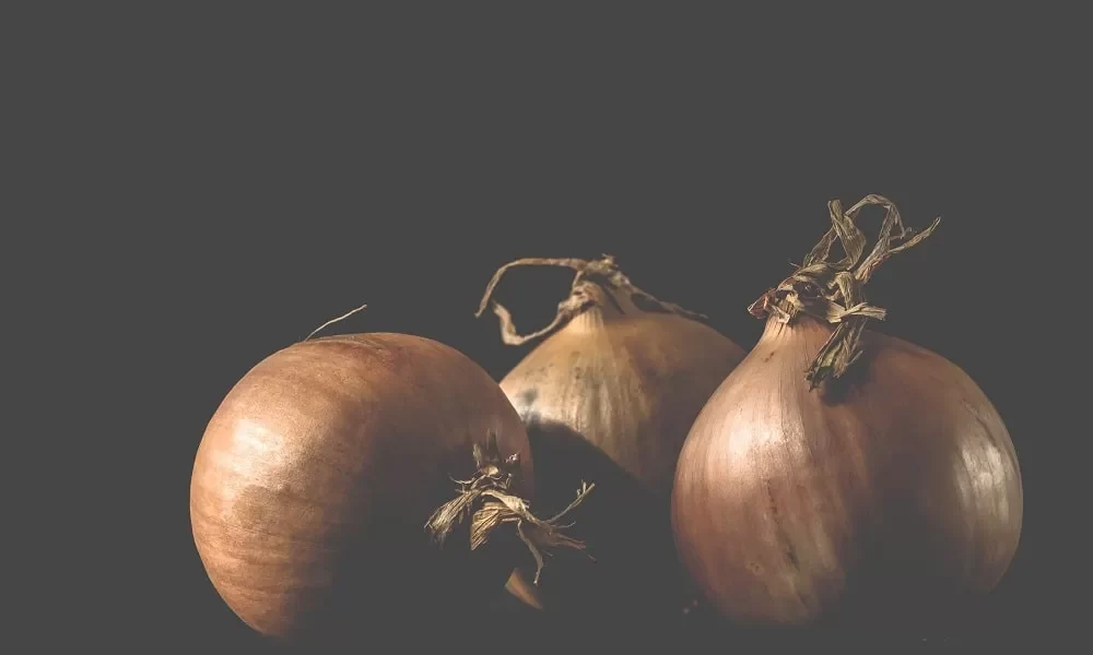 WHAT IS THE HEALTH BENEFIT OF ONIONS?