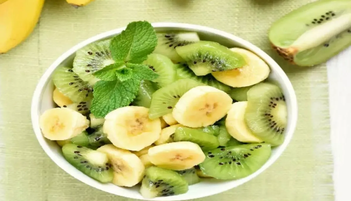 Can We Eat Banana And Kiwi Together?