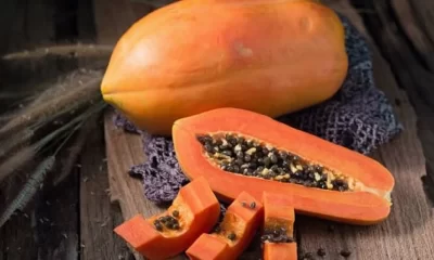 Does papaya interact with medications?